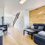 House By Mountain Ways Σπίτι διακοπών *